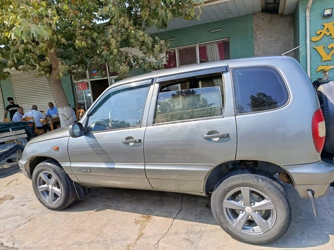Chevrolet Niva 2004, 150,000 km - 1.7 l - Masallı