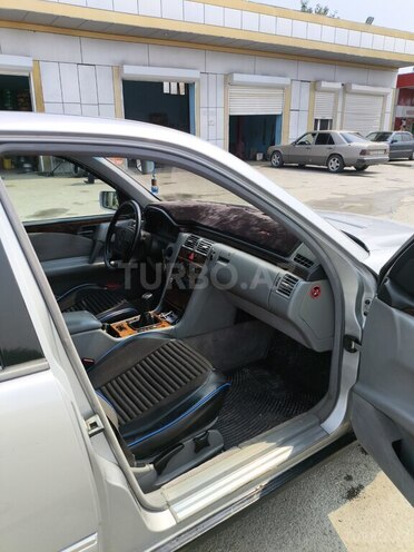 Mercedes E 200 1999, 636,000 km - 2.0 л - Ağdaş