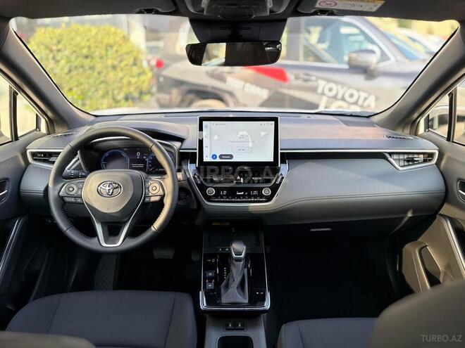 Toyota Corolla Cross 2025, 0 km - 2.0 л - Bakı