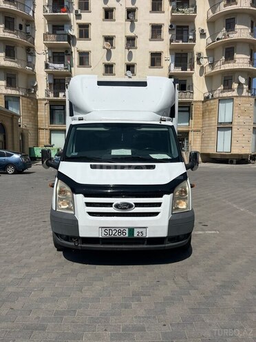 Ford Transit-1