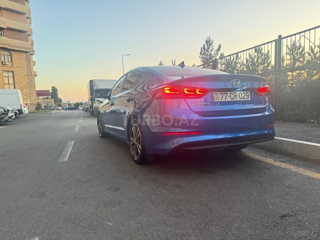 Hyundai Elantra 2016, 118,585 km - 2.0 l - Bakı