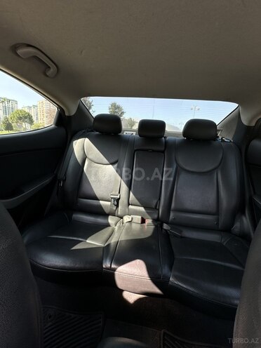 Hyundai Elantra 2015, 124,375 km - 1.6 л - Bakı