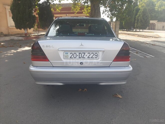 Mercedes C 200 1997, 330,000 km - 2.0 l - Gəncə