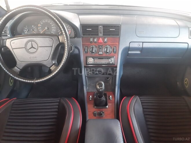 Mercedes C 200 1997, 330,000 km - 2.0 l - Gəncə