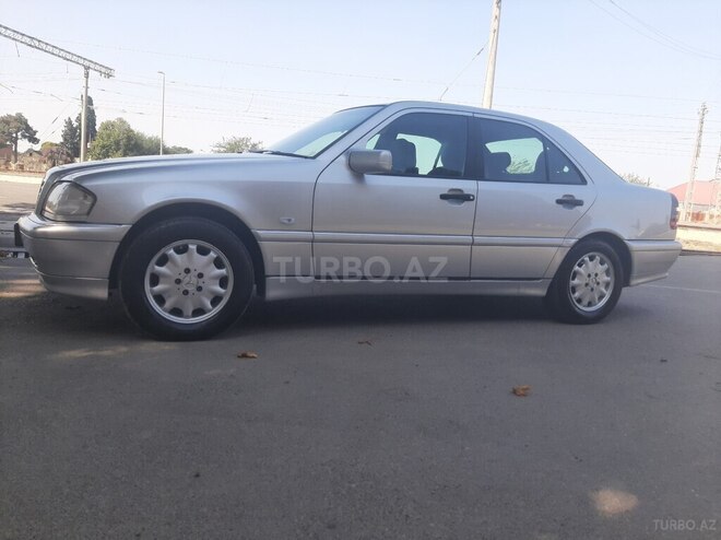 Mercedes C 200 1997, 330,000 km - 2.0 l - Gəncə