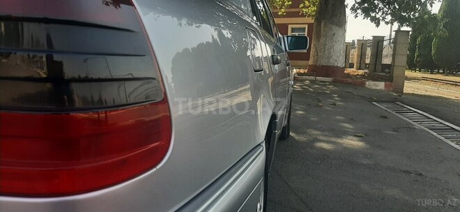 Mercedes C 200 1997, 330,000 km - 2.0 l - Gəncə