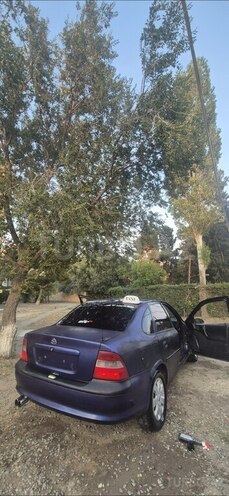 Opel Vectra 1996, 440,000 km - 1.6 l - Sumqayıt