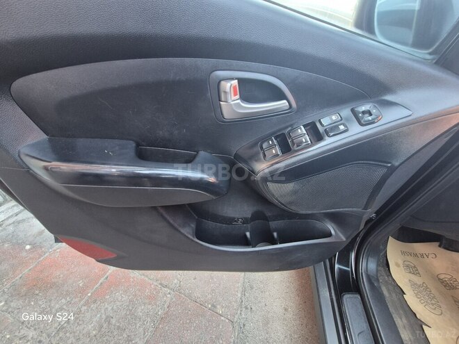 Hyundai ix35 2013, 420,000 km - 2.0 l - Bakı