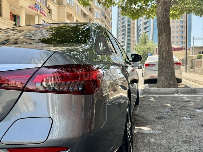 Mercedes E 300 e 2021, 71,769 km - 2.0 l - Bakı