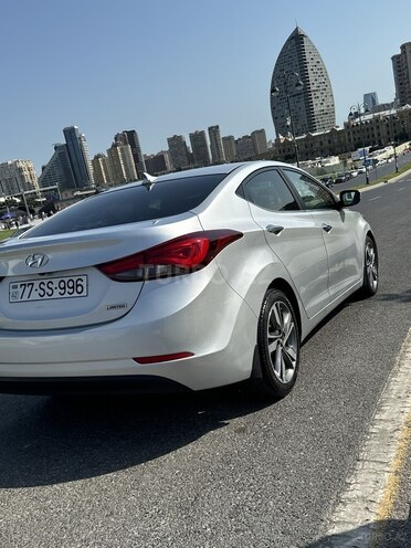 Hyundai Elantra 2015, 124,375 km - 1.6 л - Bakı