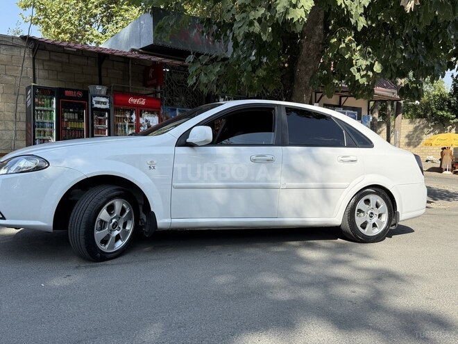 Daewoo Gentra 2014, 180,000 km - 1.5 l - Şamaxı