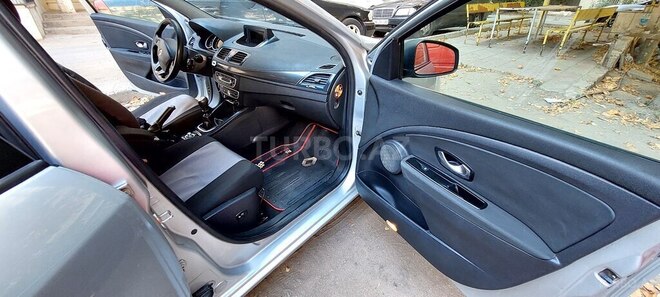 Renault Megane 2011, 288,000 km - 1.5 l - Bakı