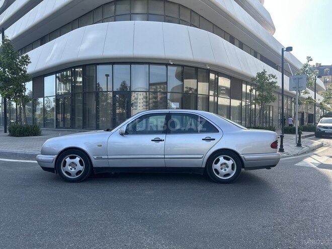 Mercedes E 280 1998, 490,000 km - 2.8 l - Bakı