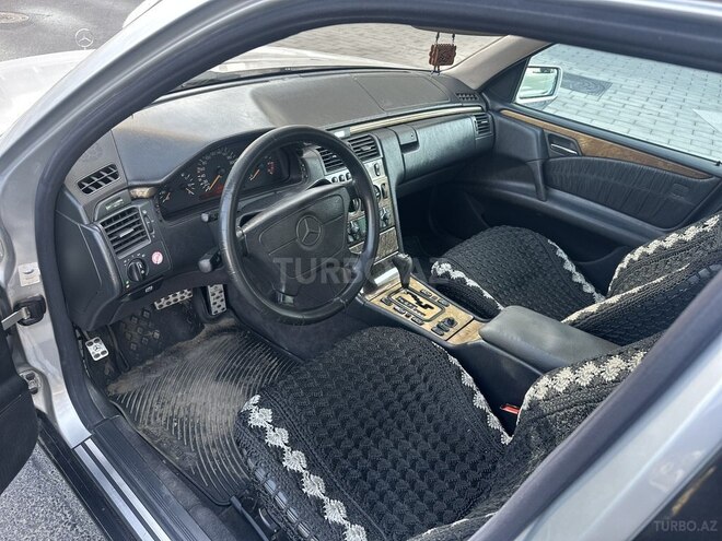 Mercedes E 280 1998, 490,000 km - 2.8 l - Bakı