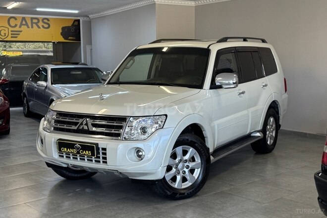 Mitsubishi Pajero 2010, 207,000 km - 3.5 л - Bakı