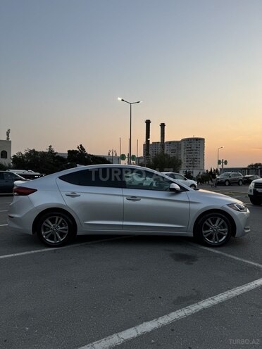 Hyundai Elantra 2016, 32,000 km - 2.0 л - Bakı