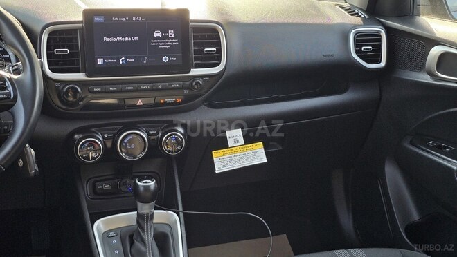Hyundai Venue 2022, 29,985 km - 1.6 l - Bakı