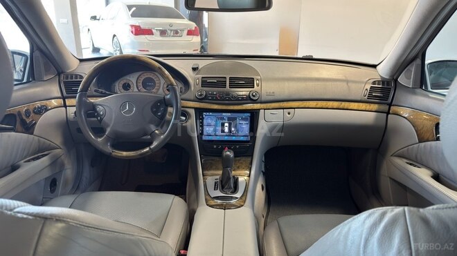 Mercedes E 260 2006, 270,000 km - 2.6 l - Bakı