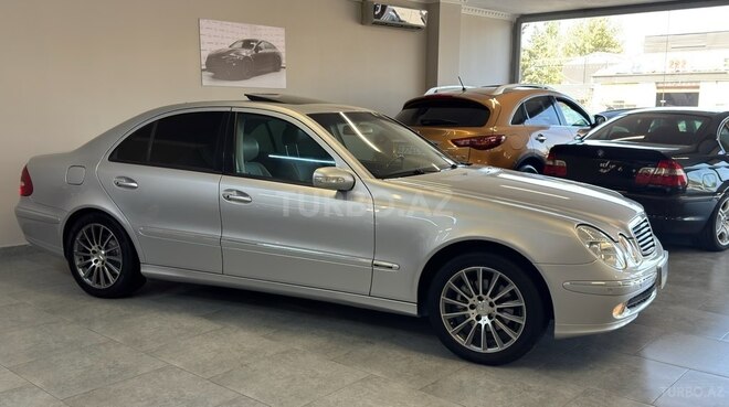 Mercedes E 260 2006, 270,000 km - 2.6 l - Bakı