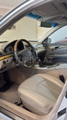 Mercedes E 260 2006, 270,000 km - 2.6 l - Bakı
