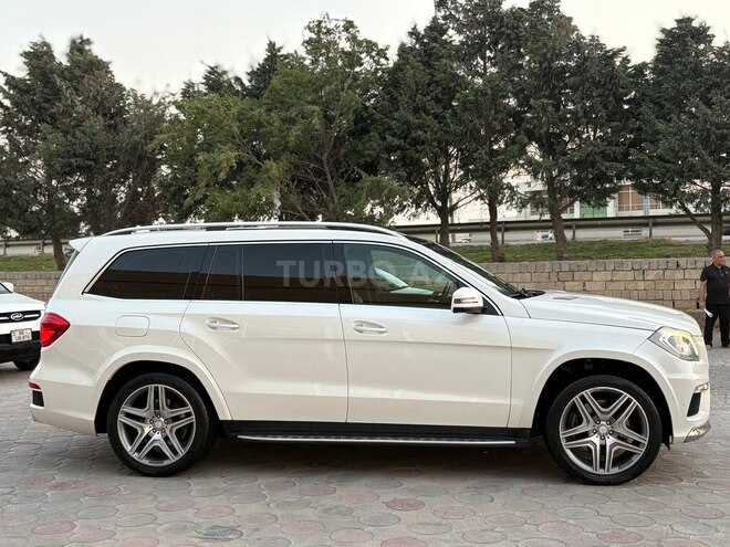 Mercedes GL 500 4MATIC 2015, 178,250 km - 4.7 l - Sumqayıt