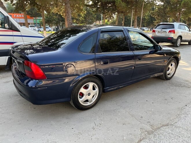 Opel Vectra 2000, 357,000 km - 1.8 l - Sumqayıt