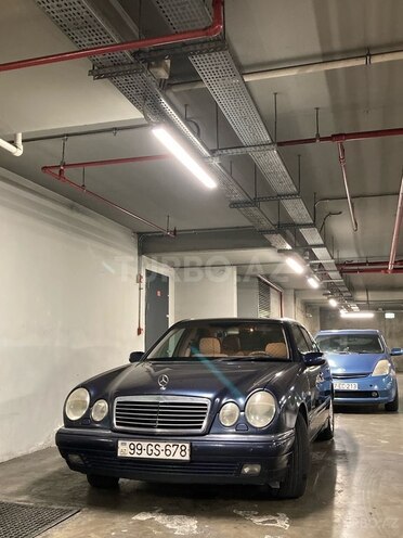 Mercedes E 220 1999, 334,000 km - 2.2 l - Bakı
