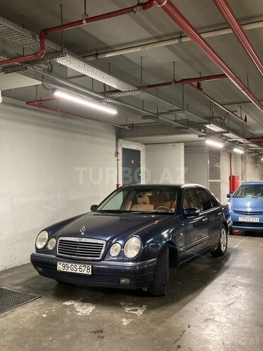 Mercedes E 220 1999, 334,000 km - 2.2 l - Bakı