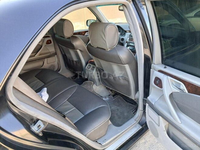 Mercedes E 220 2000, 333,333 km - 2.2 l - Yevlax