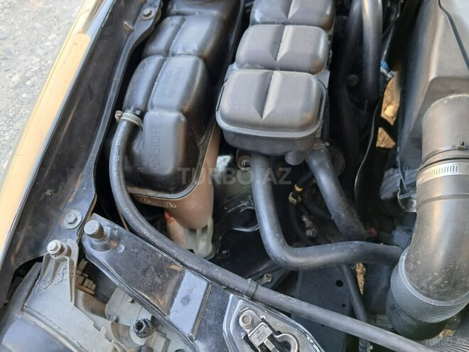 Mercedes E 220 2000, 333,333 km - 2.2 l - Yevlax