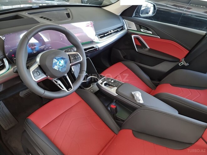 BMW iX1-16