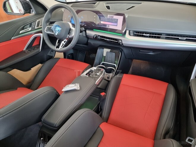 BMW iX1-22