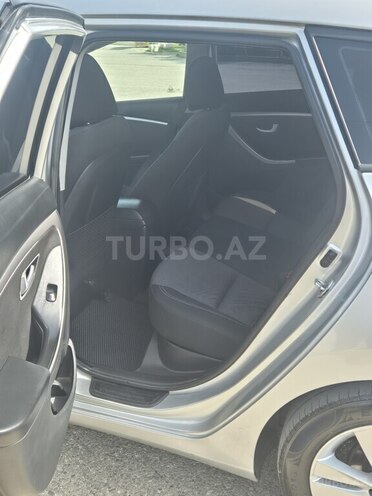 Hyundai i30 2013, 322,000 km - 1.6 л - Bakı
