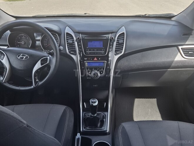Hyundai i30 2013, 322,000 km - 1.6 л - Bakı