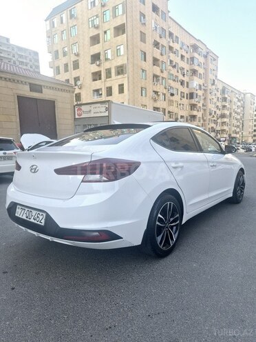 Hyundai Elantra 2020, 123,200 km - 2.0 л - Bakı