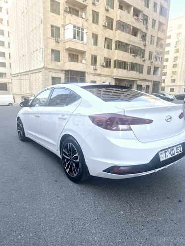 Hyundai Elantra 2020, 123,200 km - 2.0 л - Bakı