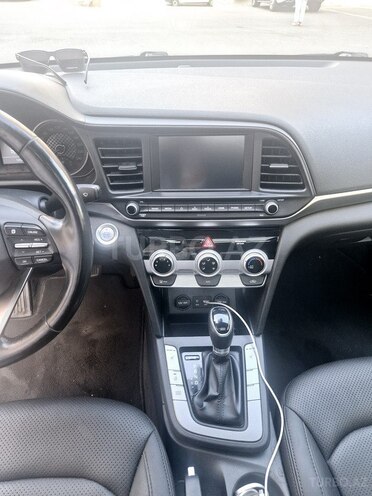 Hyundai Elantra 2020, 123,200 km - 2.0 л - Bakı