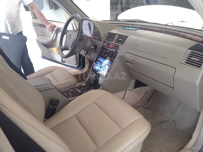 Mercedes C 230 1998, 230,000 km - 2.3 л - Saatlı
