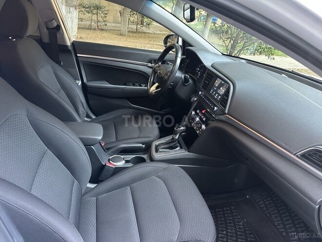 Hyundai Elantra 2020, 118,400 km - 2.0 l - Bakı