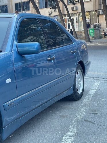 Mercedes E 200 1996, 588,000 km - 2.0 l - Xaçmaz