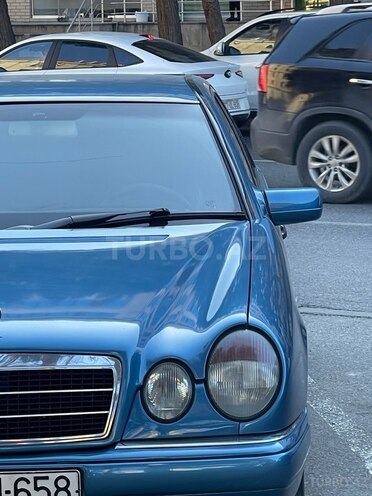 Mercedes E 200 1996, 588,000 km - 2.0 l - Xaçmaz