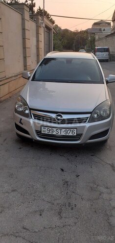 Opel Astra 2010, 235,000 km - 1.7 l - Bakı