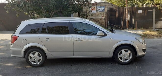 Opel Astra 2010, 235,000 km - 1.7 l - Bakı