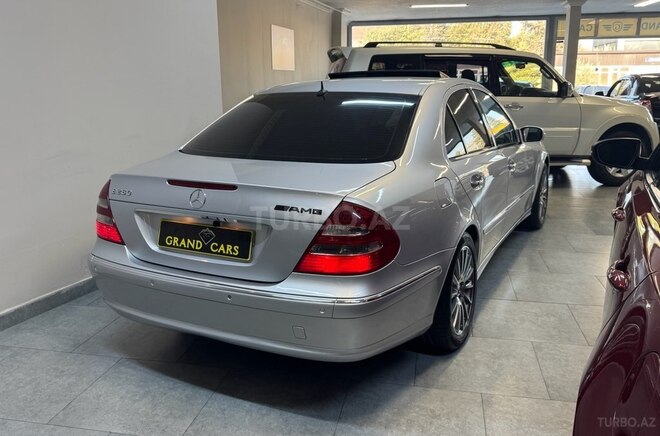 Mercedes E 260 2006, 270,000 km - 2.6 l - Bakı