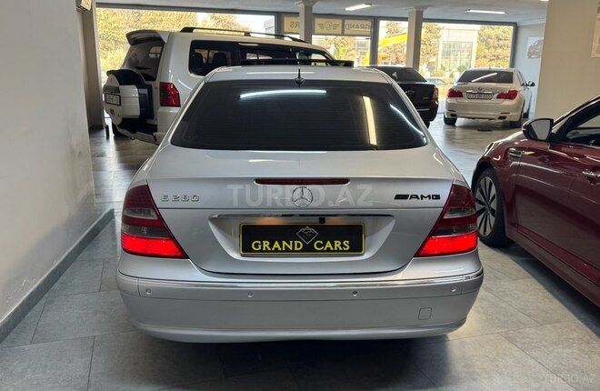 Mercedes E 260 2006, 270,000 km - 2.6 l - Bakı