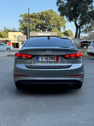 Hyundai Elantra 2016, 176,293 km - 2.0 l - Bakı