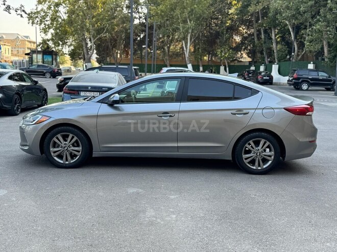 Hyundai Elantra 2016, 176,293 km - 2.0 l - Bakı