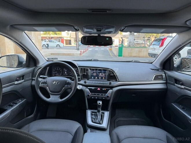 Hyundai Elantra 2016, 176,293 km - 2.0 l - Bakı