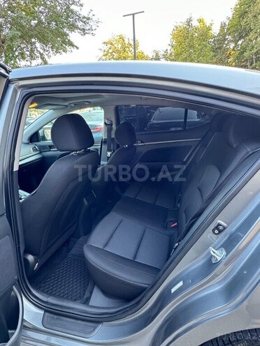 Hyundai Elantra 2016, 176,293 km - 2.0 l - Bakı
