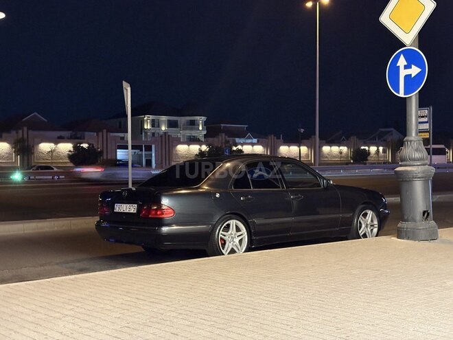 Mercedes E 260 2000, 400,000 km - 2.6 l - Bakı